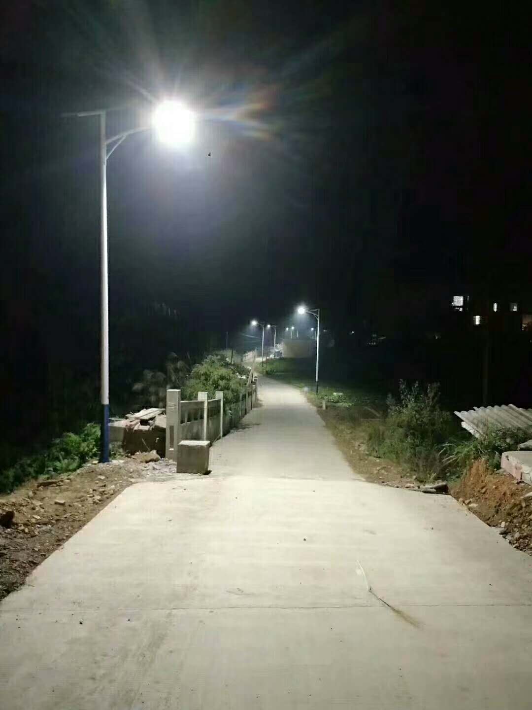 太陽能（néng）路燈安裝距離是多少？